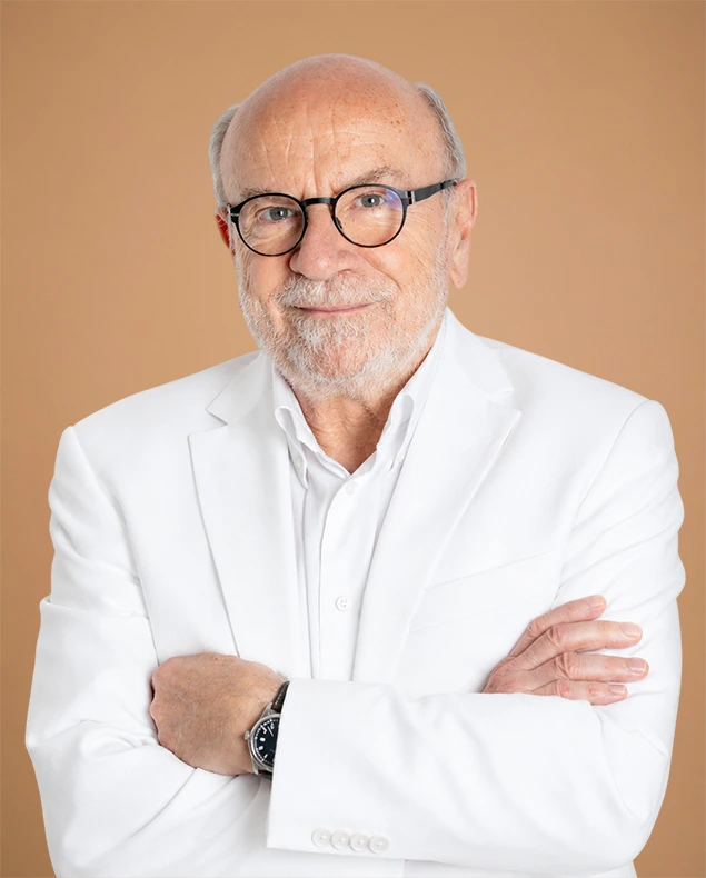 prof-dr-roland-gaertner-consultant- endocrinologist-diabetologist-medwin-medical-uae-white
